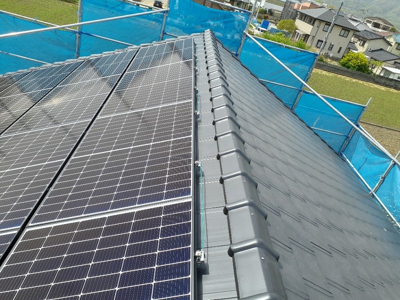 板野郡M様邸で太陽光パネル工事を行いました。 アイキャッチ画像
